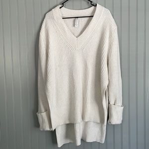 Athleta Cream Chunky Knit Split Side Sweater Tunic.